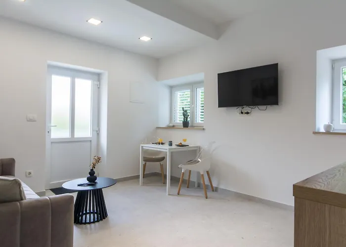 San Salvatore Sweet *