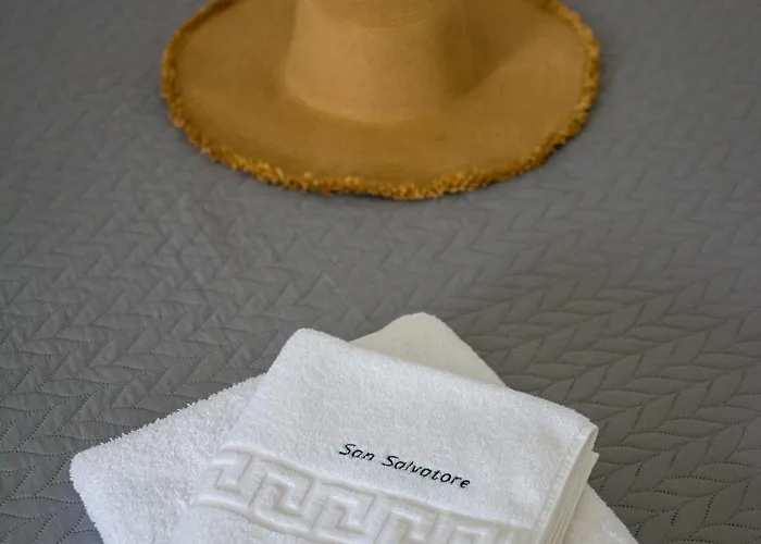 San Salvatore Sweet دوبروفينك