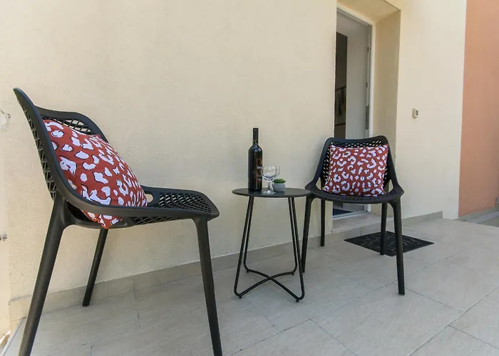 San Salvatore Sweet دوبروفينك